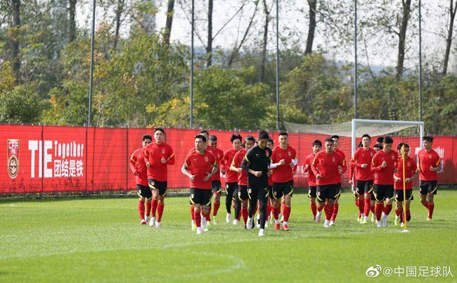 休息归来同曦短暂追至7分但很快就被打回原形，北控随即回敬23-14的攻势重新拉大至18分；末节北控虽然场面上落入下风但巨大的分差让他们没有受到任何威胁。